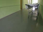 Полимерные полы в больнице фото