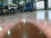 Полимерные полиуретановые полы на автостоянке грузового транспорта